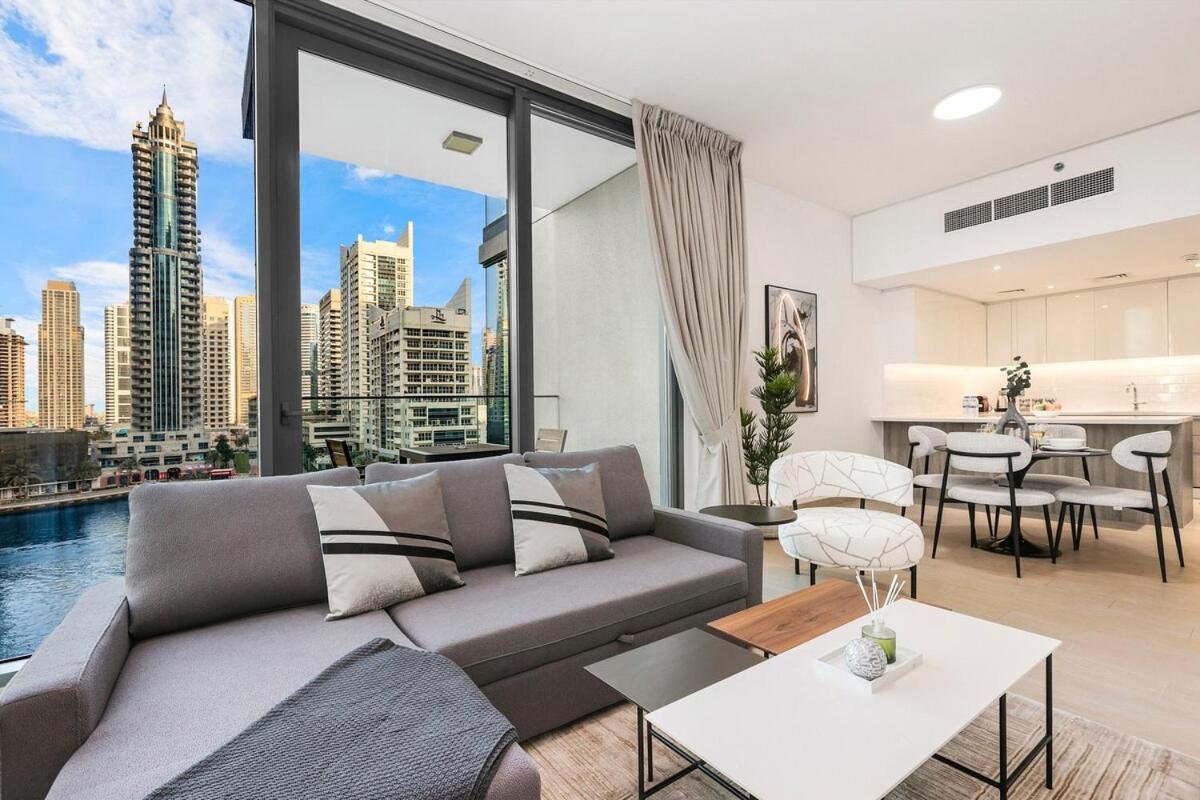 Apartment First Class 2br Chill, Liv, Repeat Dubai