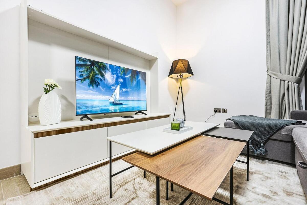 First Class 2br Chill, Liv, Repeat Apartment Dubai